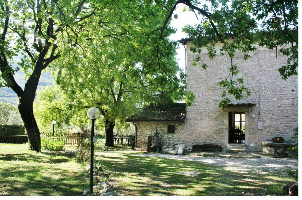 Penzion Casale Le Due Querce Ferentillo Exteriér fotografie